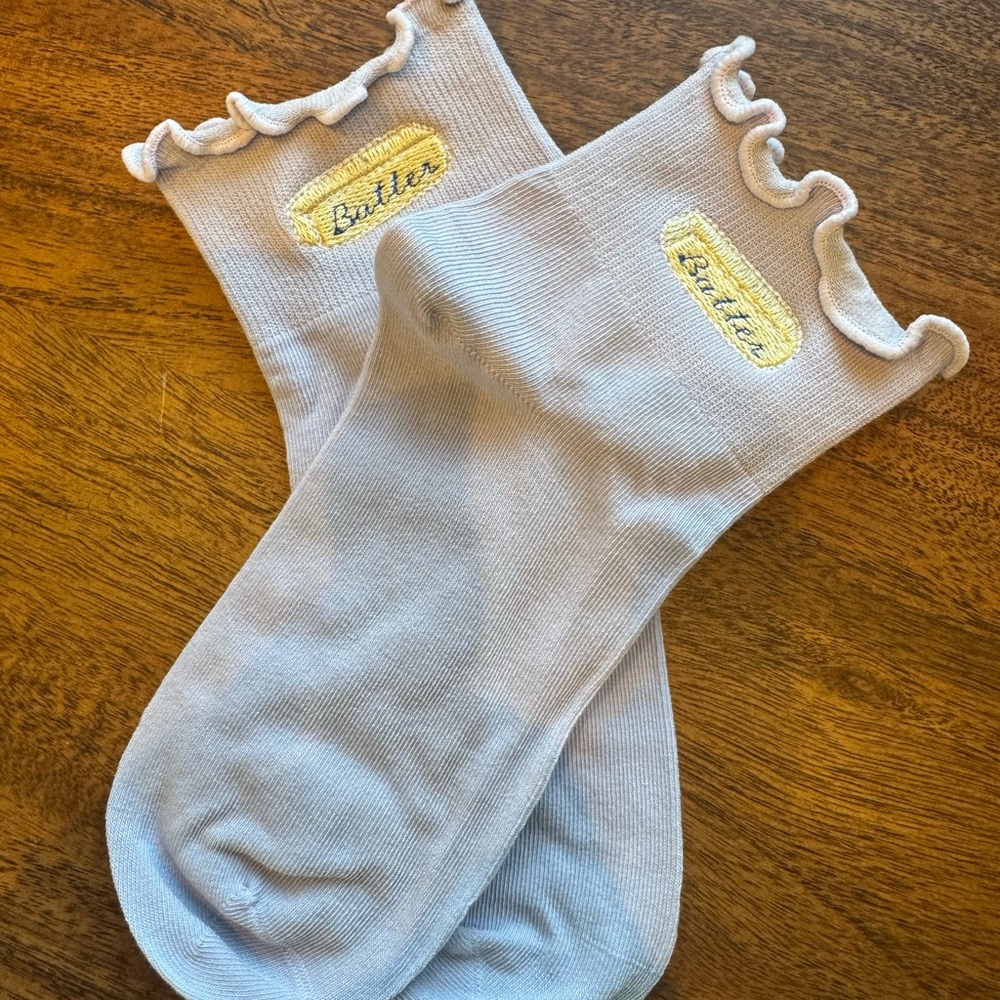 Light Blue Butter 🧈 Ruffle Ankle Socks